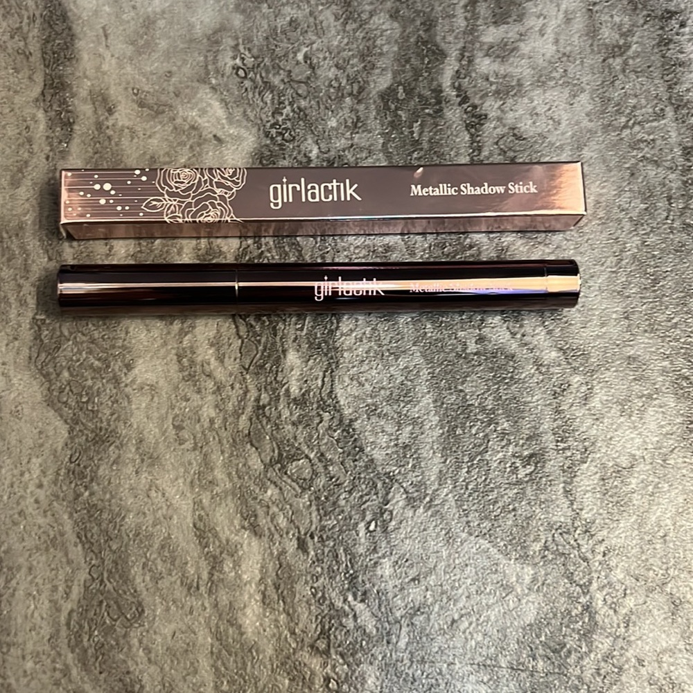Girlactik Metallic Eye Shadow Stick in Riches